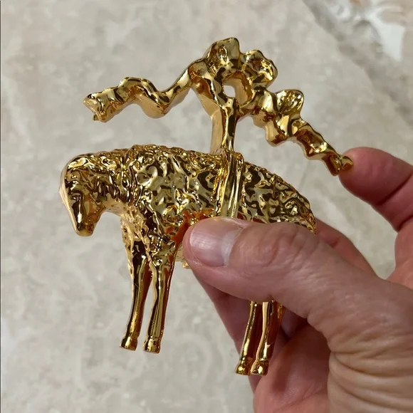 Gold Sheep Ornament - Picture 5 of 5
